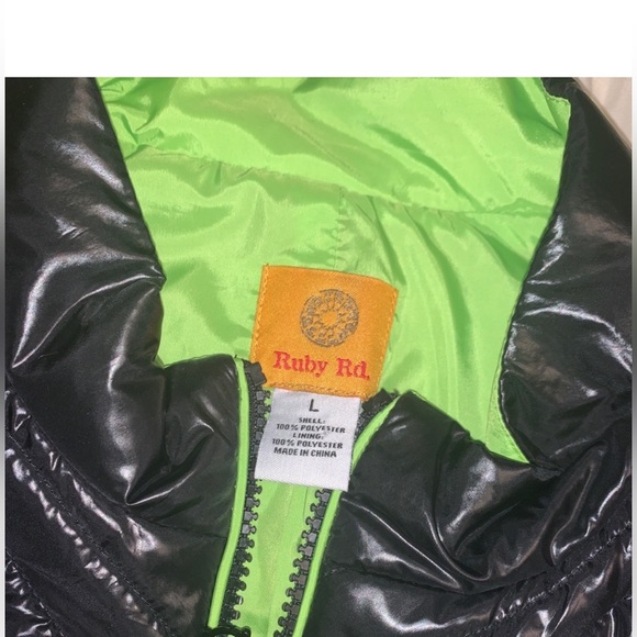 RUBY RD Women's Size L Polyester Quilted Puffy Vest Black Shiny & Neon Green - Picture 3 of 6